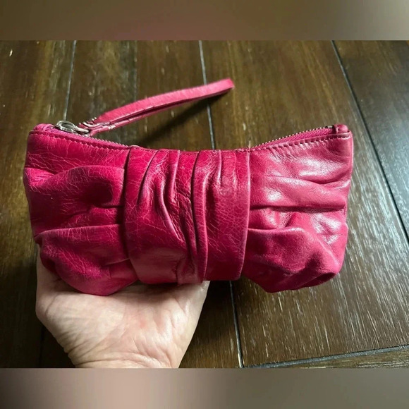 HOBO Handbags - Hobo Original wrislet